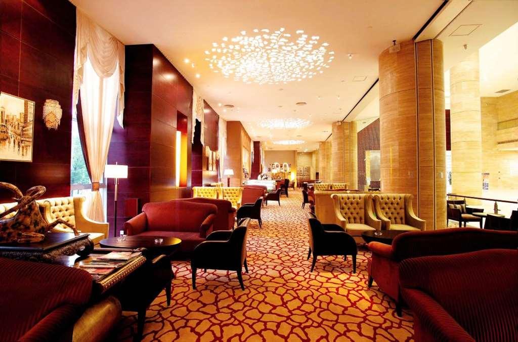 Guangzhou Baiyun International Convention Center Hotel Restaurant photo